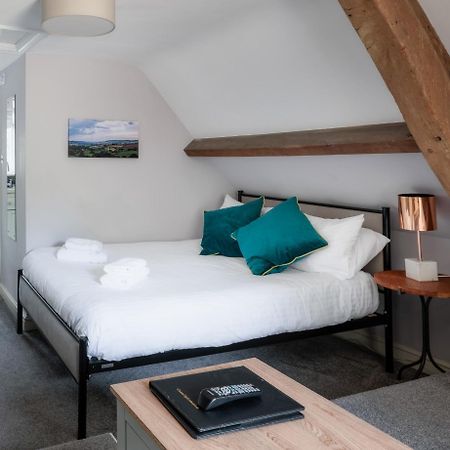 The Coach House Beautiful Georgian Apartment Wifi And Parking Near Bath Box  Exterior photo